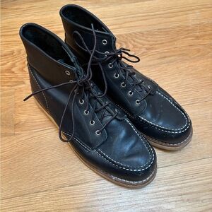 Women’s Red Wing Black Leather Lace Up Boots